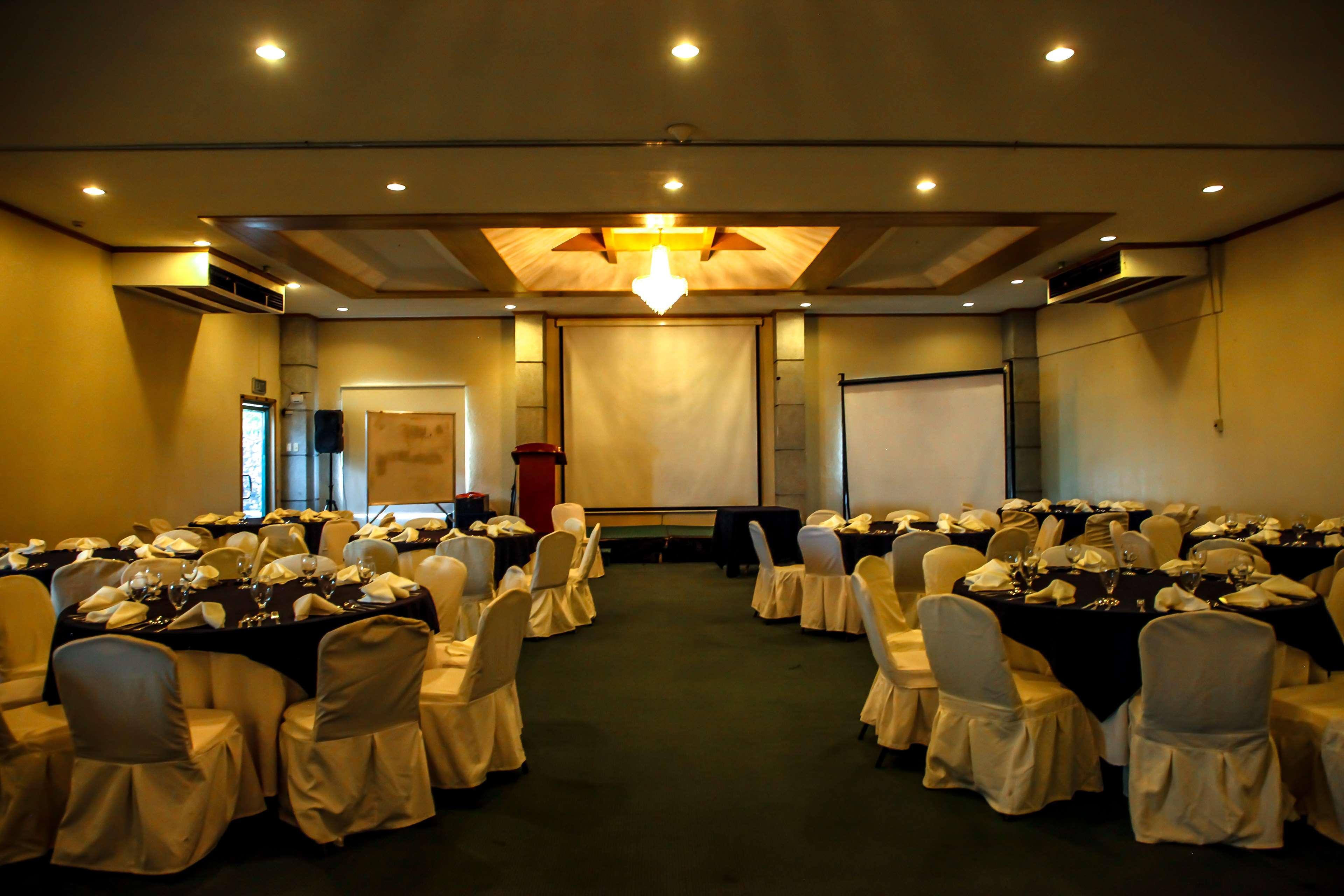 Days Hotel Tagaytay Tagaytay City Exterior photo