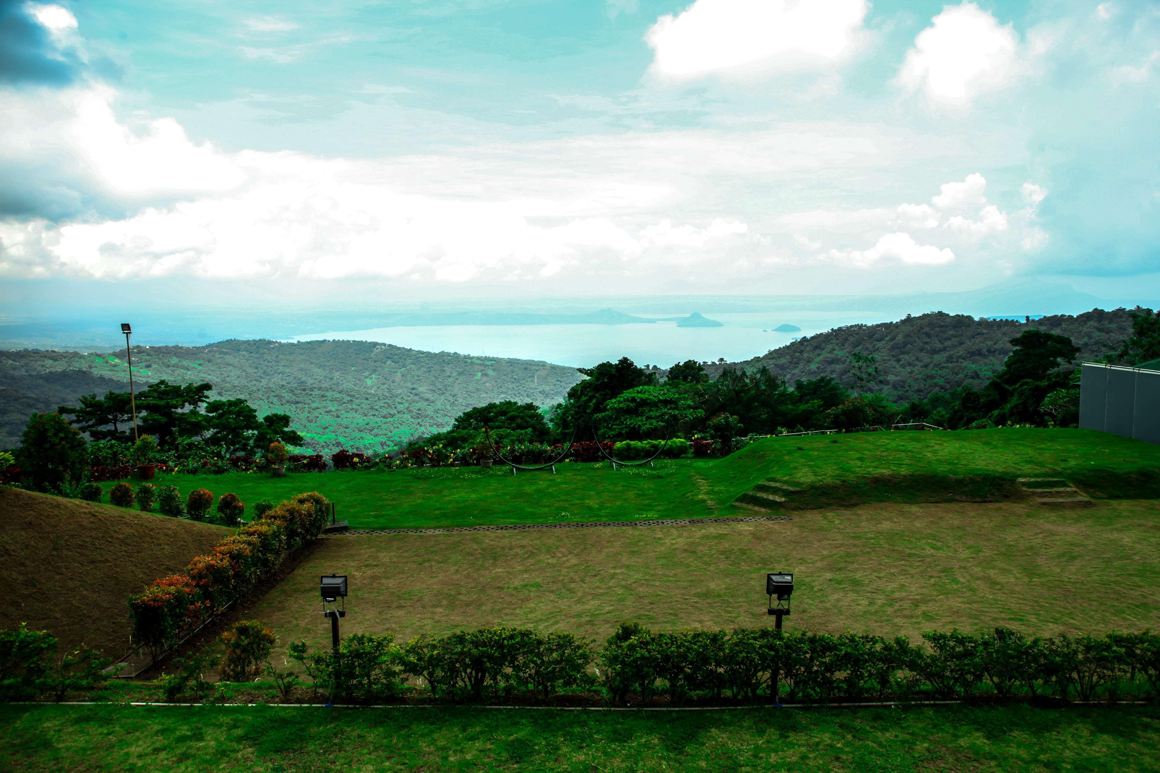 Days Hotel Tagaytay Tagaytay City Exterior photo