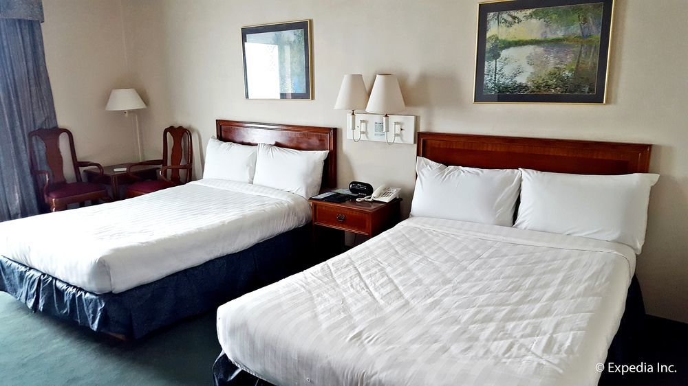 Days Hotel Tagaytay Tagaytay City Exterior photo